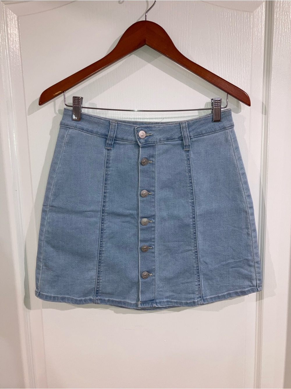 Eighty Two Light Blue Button Front Jean Skirt - size M